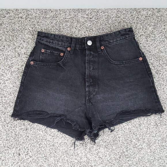 NEW ZARA Size 27 / 4 HIGH WAIST RISE RIPPED FRAYED TRF DENIM SHORTS Black - Picture 3 of 8